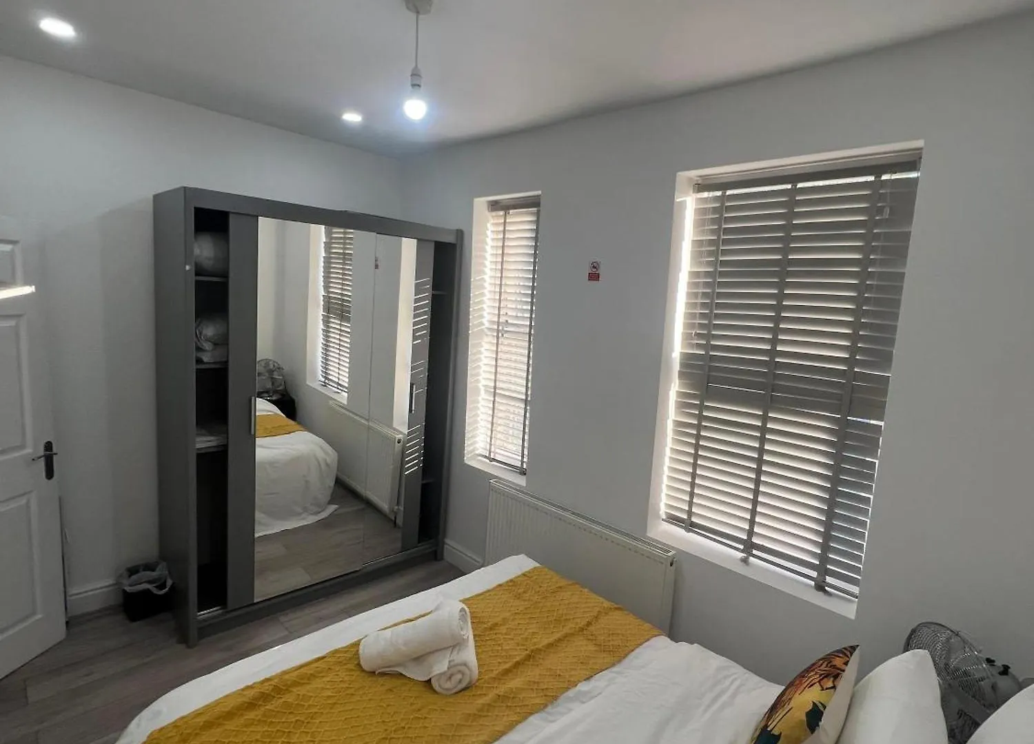 F3, Luxury Flat Close To Ilford. Sel 0*, Ilford